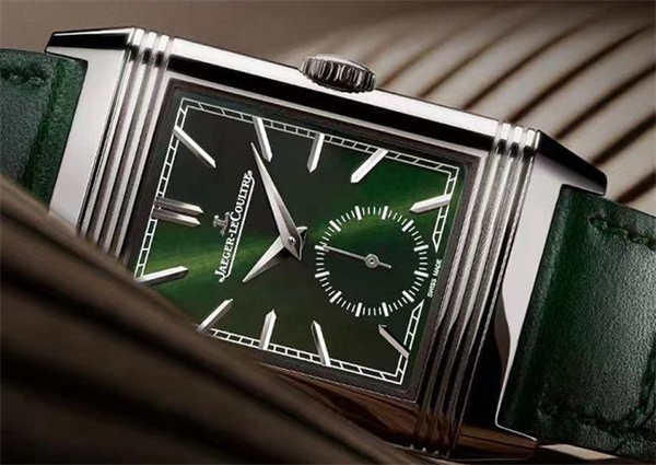 积家腕表表壳割手解决技巧集锦(图) 积家腕表表壳割手解决技巧集锦(图)